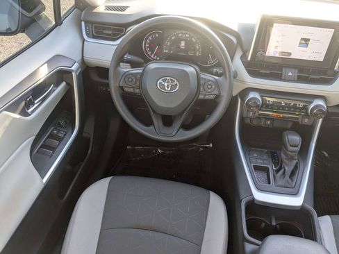Used 2025 Toyota RAV4 XLE w/ Convenience Package FWD image 17