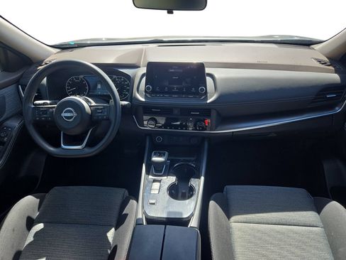 Used 2023 Nissan Rogue SV FWD image 9