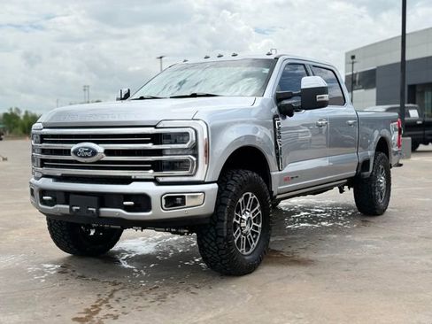 Used 2024 Ford F250 Limited w/ FX4 Off-Road Package image 3