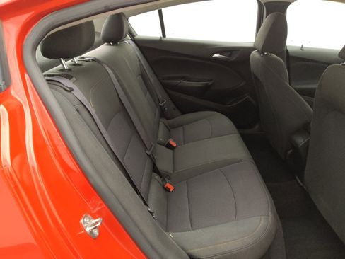 Used 2017 Chevrolet Cruze LS FWD image 19