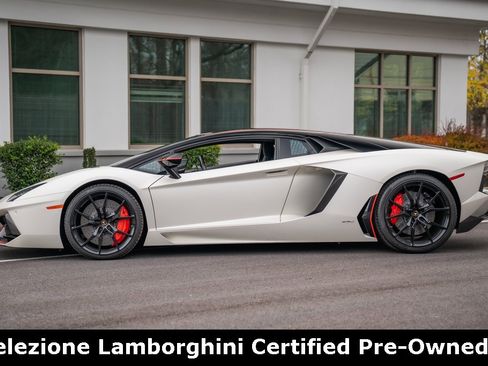 Used 2015 Lamborghini Aventador LP 700-4 image 9