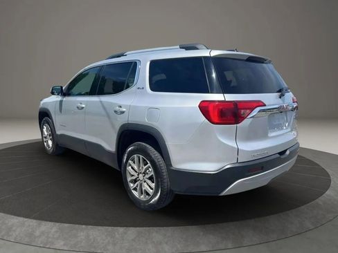 Used 2017 GMC Acadia SLE image 7