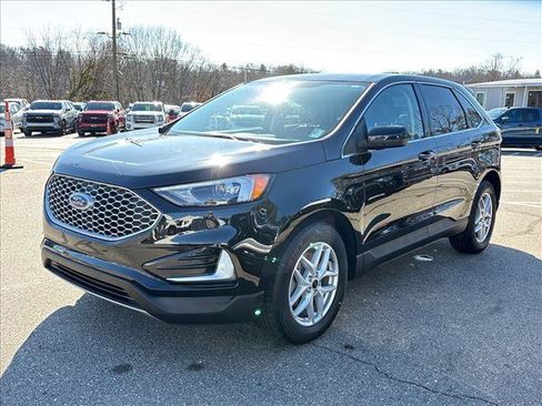 Used 2024 Ford Edge SEL image 4
