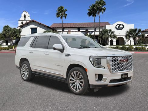 Used 2021 GMC Yukon Denali w/ Denali Premium Package AWD/4WD image 1