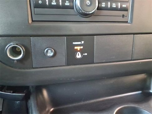Used 2022 Chevrolet Express 2500 w/ Driver Convenience Package image 20