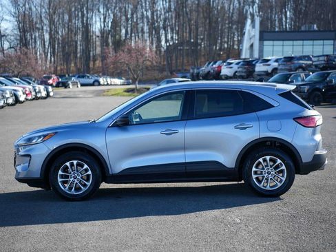 Used 2022 Ford Escape SE image 8