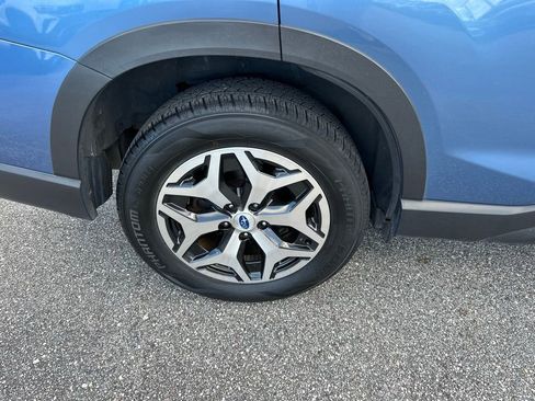 Used 2020 Subaru Forester Premium image 5