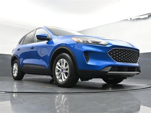 Used 2021 Ford Escape SE image 30