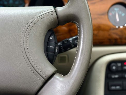 Used 1999 Jaguar XK8 Convertible image 19