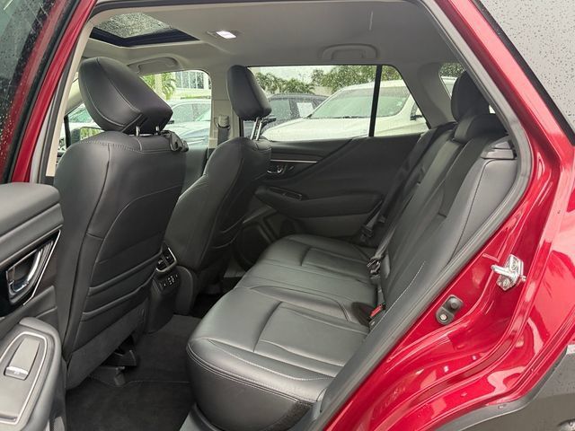 Used 2025 Subaru Outback Touring XT AWD/4WD image 11