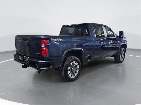 Certified 2022 Chevrolet Silverado 2500 Custom w/ Custom Value Package image 3