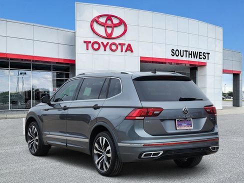 Used 2022 Volkswagen Tiguan SEL R-Line image 4