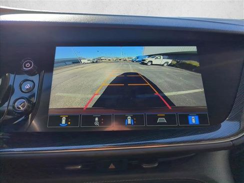 Used 2022 Buick Envision Essence w/ Technology Package I image 15