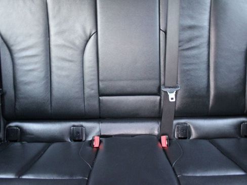 Used 2017 BMW 340i Gran Turismo xDrive image 18