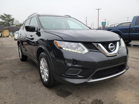 Used 2016 Nissan Rogue SV w/ SV Premium Package image 3
