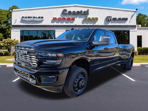 New 2026 RAM 3500 Big Horn AWD/4WD image 8