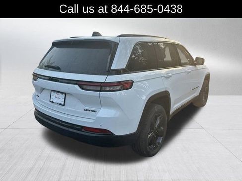 New 2025 Jeep Grand Cherokee Limited w/ Luxury Tech Group II image 5