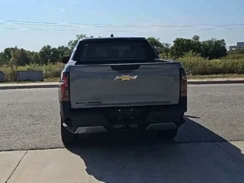 New 2026 Chevrolet Silverado EV LT w/ LPO, Dark Package Plus AWD/4WD image 7