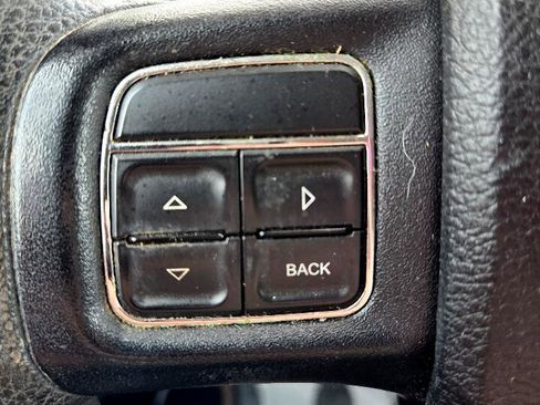 Used 2013 Dodge Journey SXT image 18