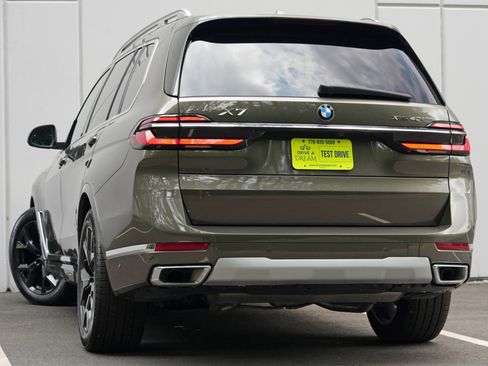 Used 2025 BMW X7 xDrive40i AWD/4WD image 6