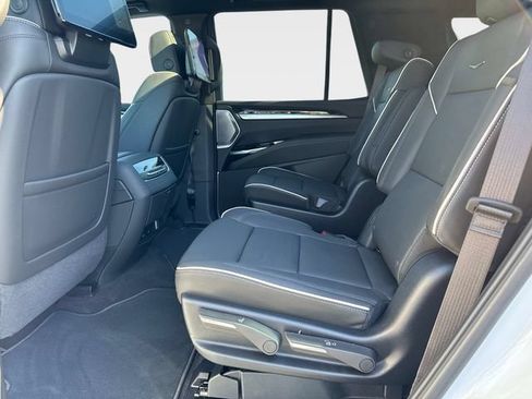 New 2026 Cadillac Escalade Luxury w/ Touring Package AWD/4WD image 13
