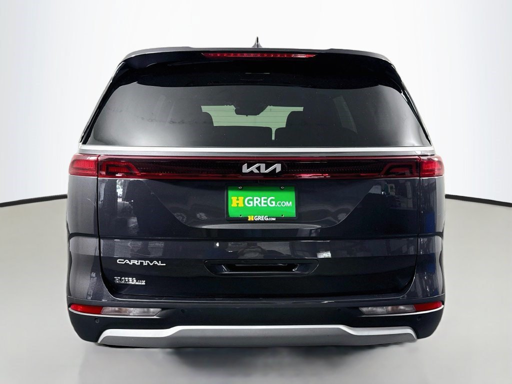 Used 2024 Kia Carnival LX FWD image 8