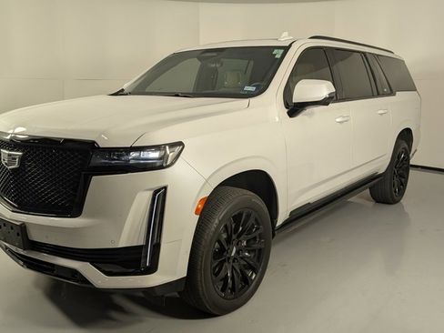 Certified 2023 Cadillac Escalade ESV Sport w/ LPO, ONYX Package image 3