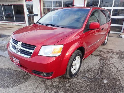 Used 2009 Dodge Grand Caravan SXT w/ Entertainment Group 2 image 2