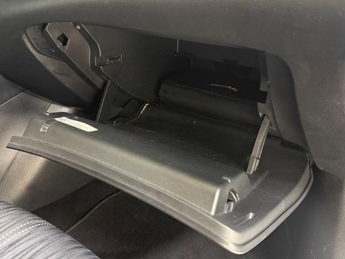 Used 2018 Nissan Sentra SV FWD image 26