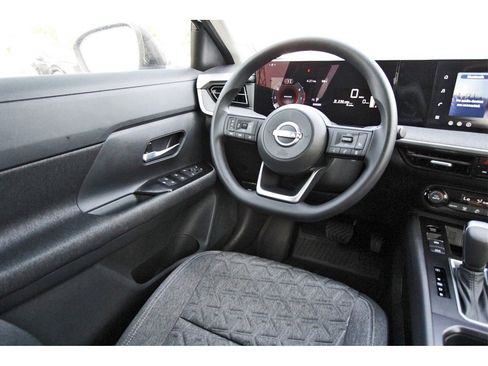 New 2026 Nissan Kicks SV image 8