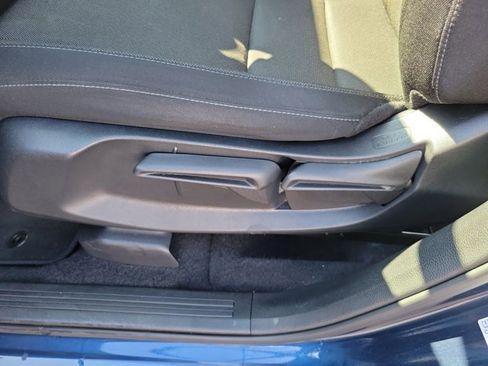 Used 2023 Honda CR-V LX image 19