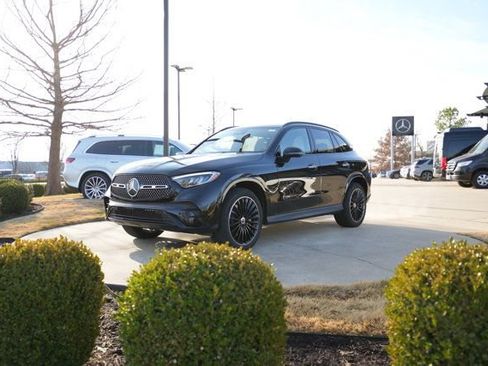 Used 2026 Mercedes-Benz GLC 300 4MATIC image 3