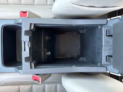 Used 2017 Ford Escape Titanium w/ Equipment Group 301A image 34