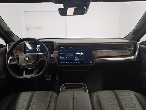 Used 2024 Rivian R1S Adventure image 27
