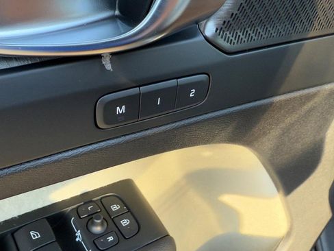 New 2026 Volvo XC40 B5 Ultra w/ Climate Package image 10