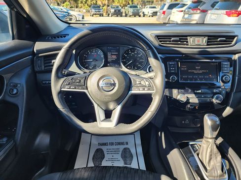 Used 2020 Nissan Rogue SV AWD/4WD image 10