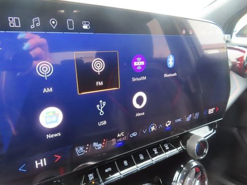 Used 2025 Chevrolet Blazer EV RS image 25