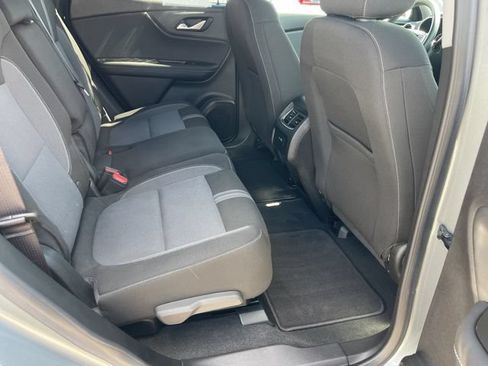 Used 2024 Chevrolet Blazer LT w/ Convenience Package FWD image 34