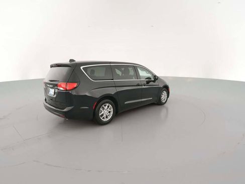 New 2026 Chrysler Voyager LX image 12