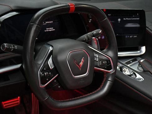 Used 2022 Chevrolet Corvette Stingray Coupe w/ Z51 Performance Package RWD image 22