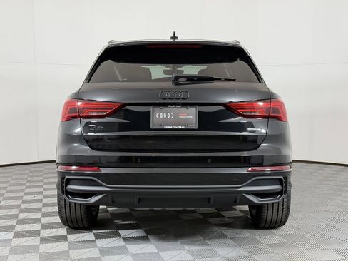 New 2025 Audi Q3 2.0T Premium image 9