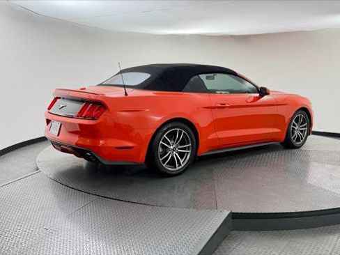 Used 2016 Ford Mustang Premium RWD image 37