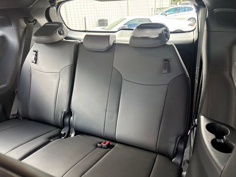 Used 2021 Toyota Sienna XSE w/ XSE Plus Package FWD image 21