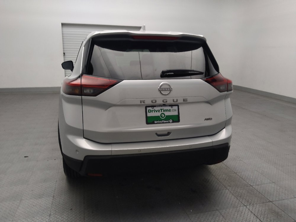 Used 2025 Nissan Rogue SV AWD/4WD image 6