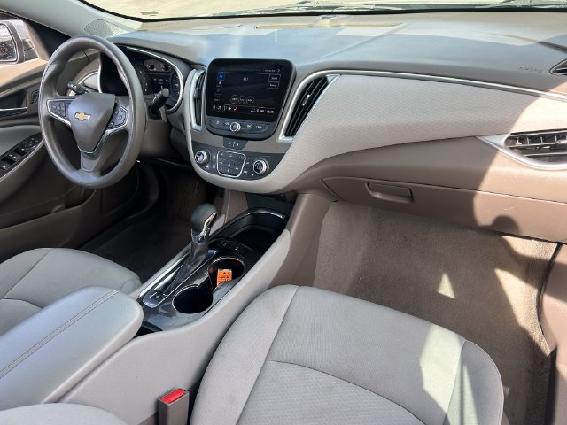 Used 2025 Chevrolet Malibu LT FWD image 34