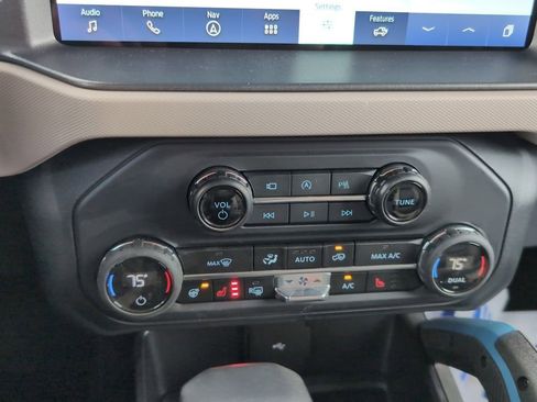 Used 2024 Ford Bronco Wildtrak image 19