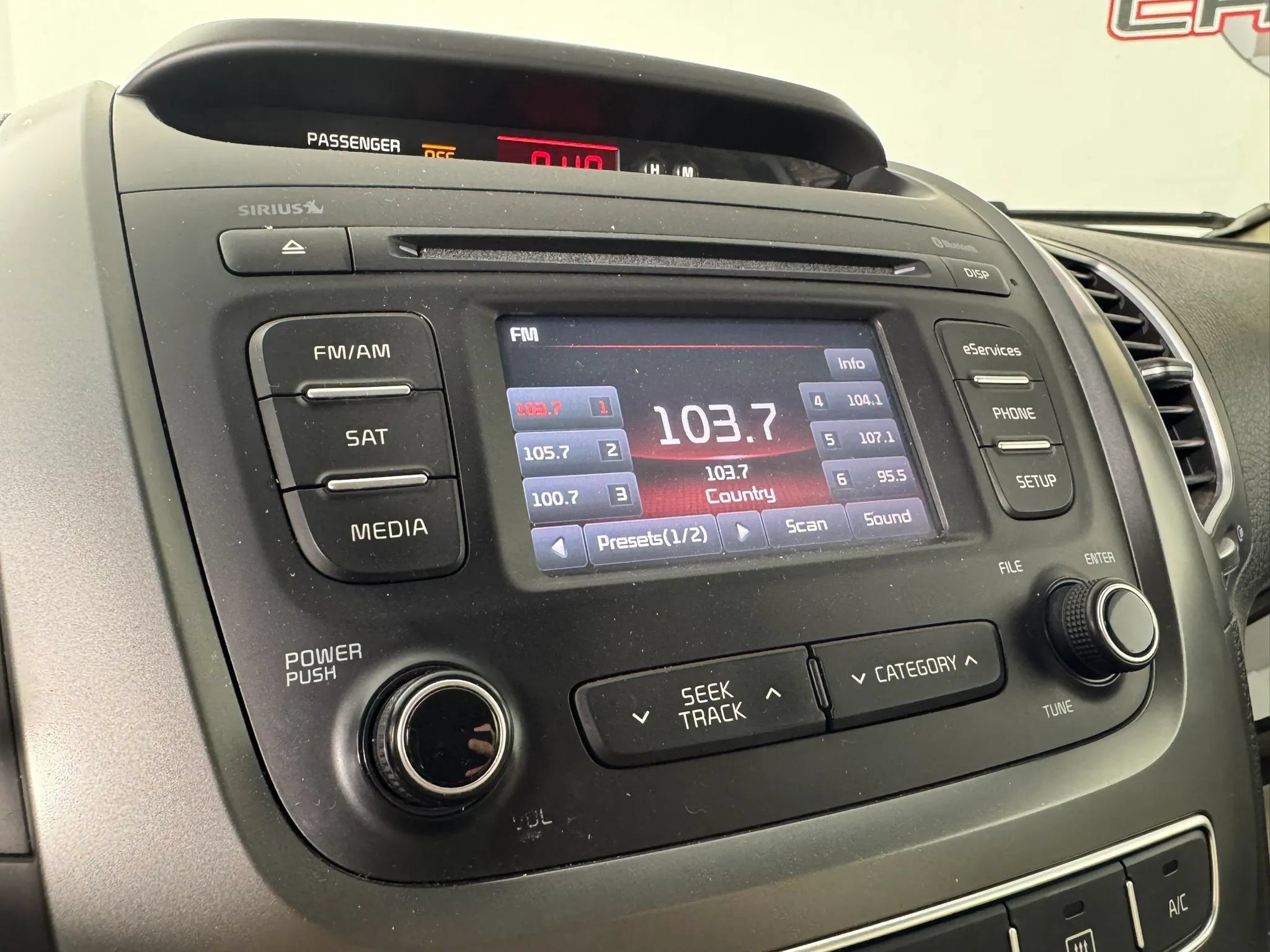 Used 2015 Kia Sorento LX FWD image 18