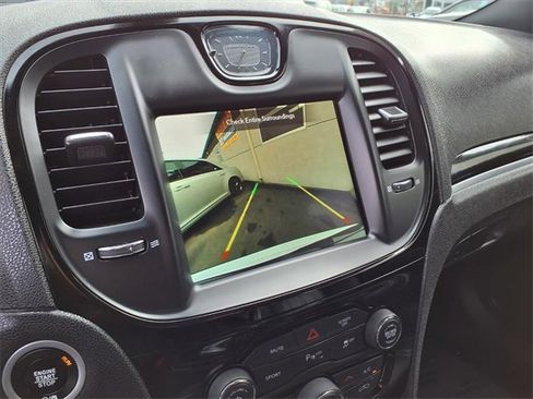 Used 2022 Chrysler 300 S image 21