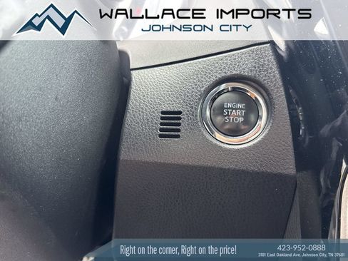 Used 2017 Toyota Corolla XSE FWD image 22