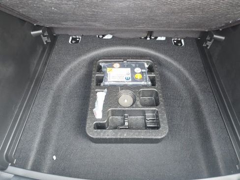 New 2026 Jeep Compass Limited image 30